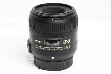 Nikon Micro Nikkor 40mm DX f2.8 -Gebrauchtartikel-